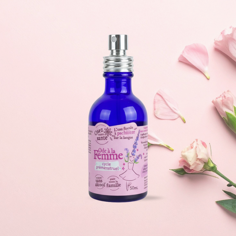Flacon spray 50ml Ode à la Femme de la marque Osez Votre Santé, format nomade pour le bien-être du cycle féminin au quotidien.