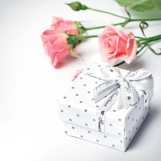 Hydrolats floraux : Des cadeaux santé et bien-être pour Noël 2023